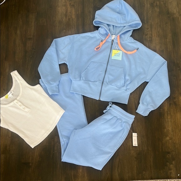 Sweaters - HIPPIE ROSE JOGGER SET